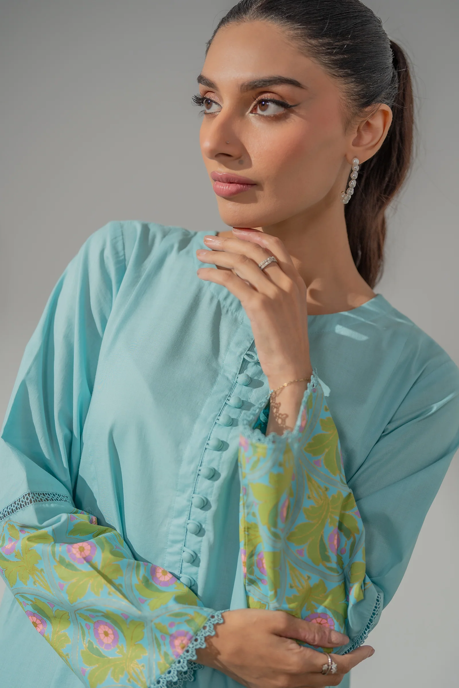 Ashiyana 2 piece - Image 3