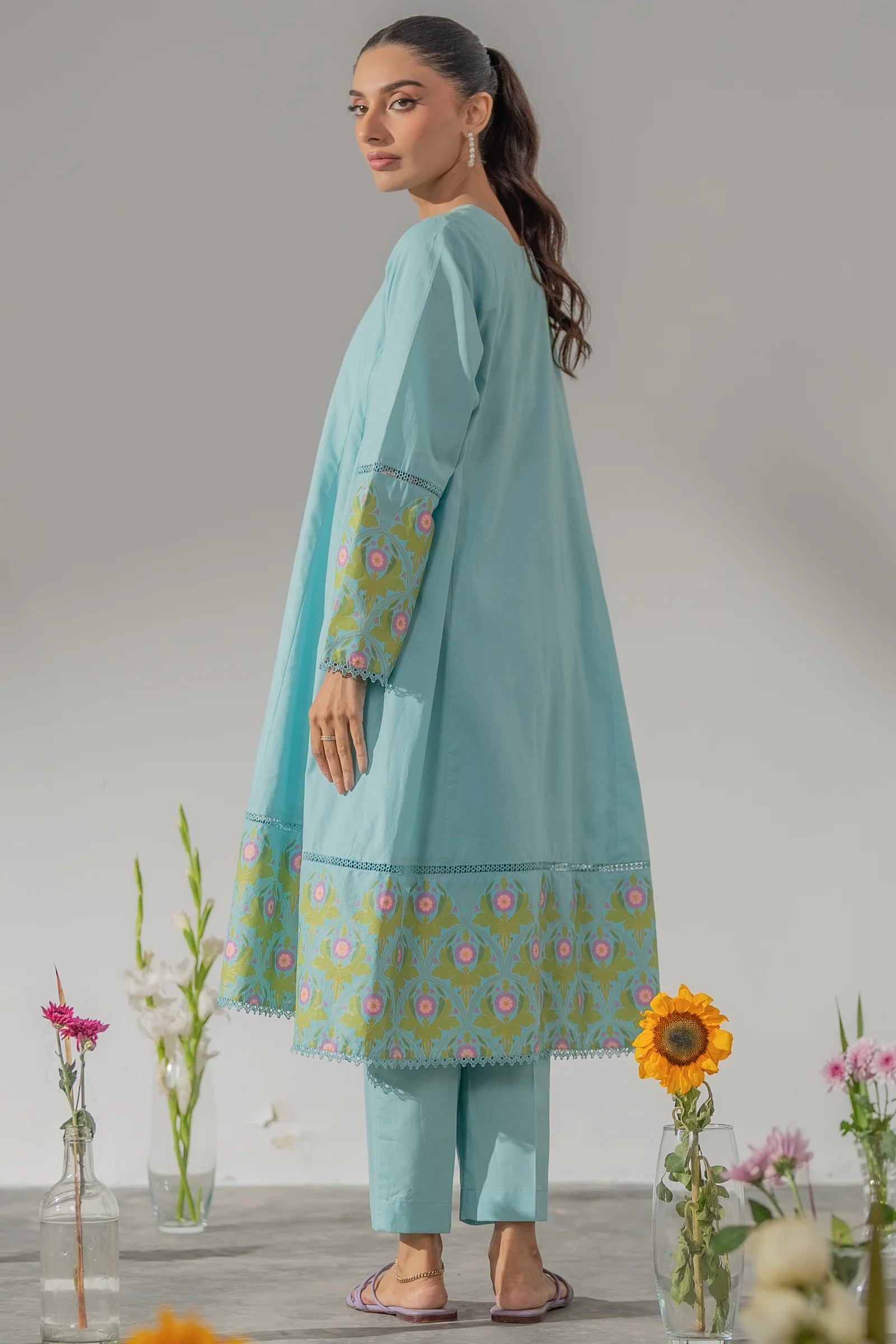 Ashiyana 2 piece - Image 4