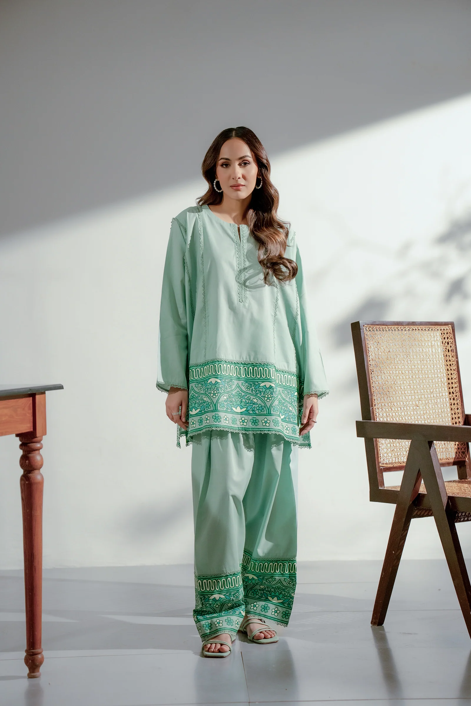 Jade 2 piece - Image 4