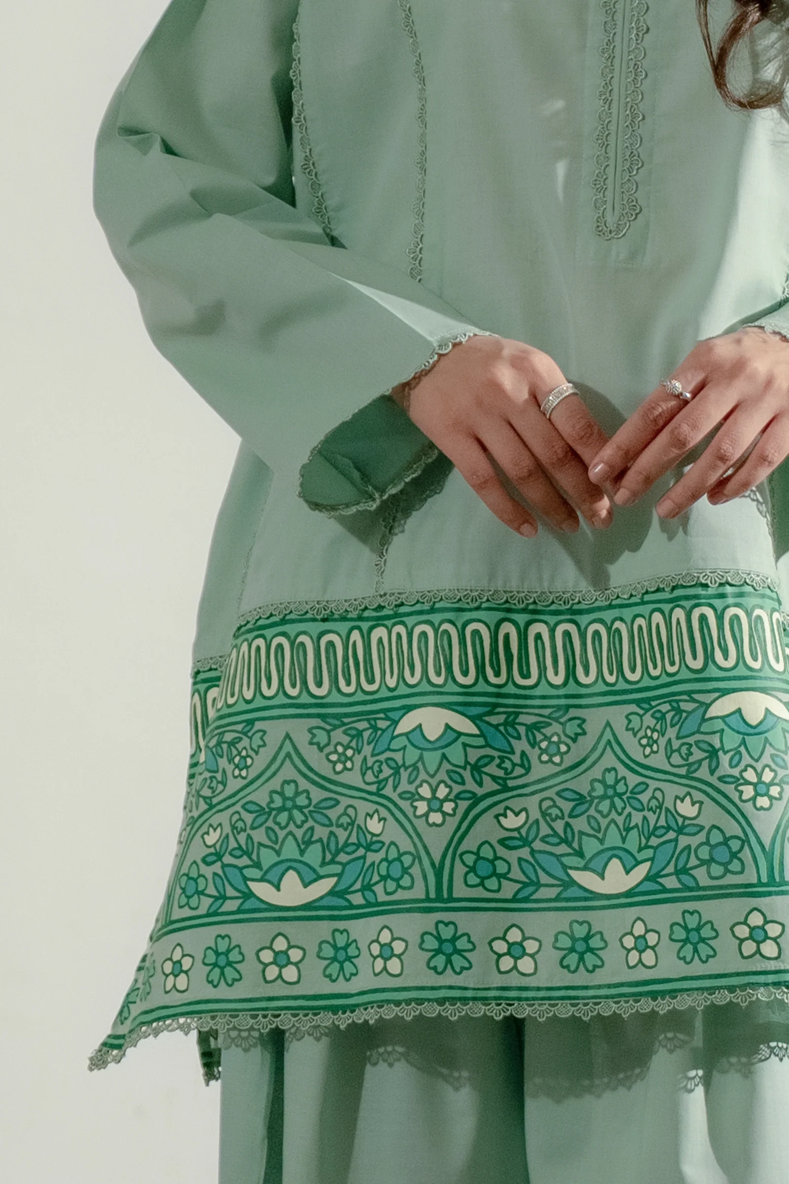 Jade 2 piece - Image 9