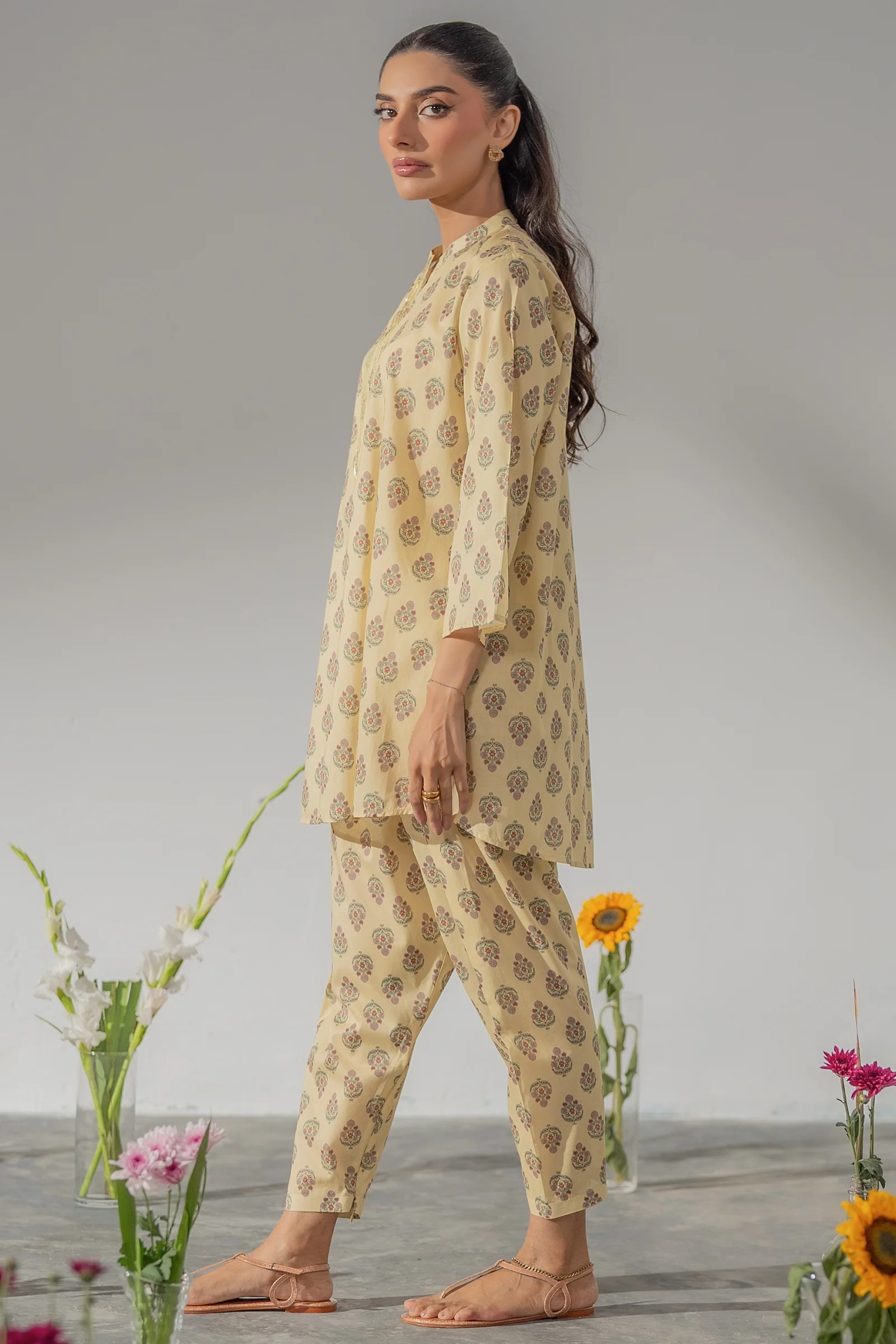 Saffrony 2 piece - Image 4