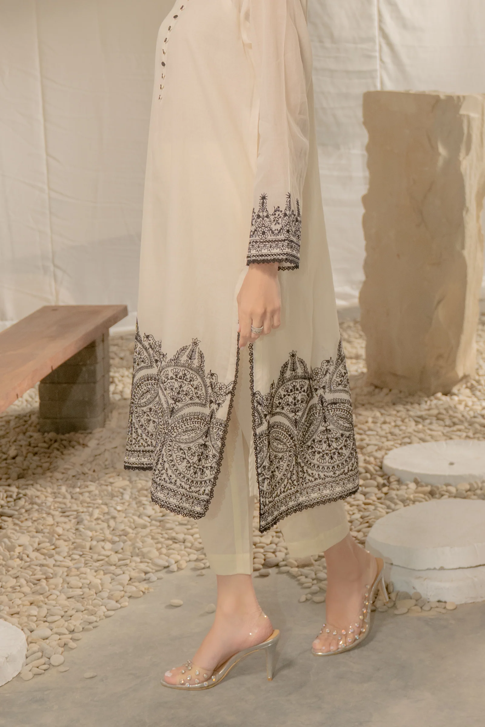 Sahar 2 piece - Image 8