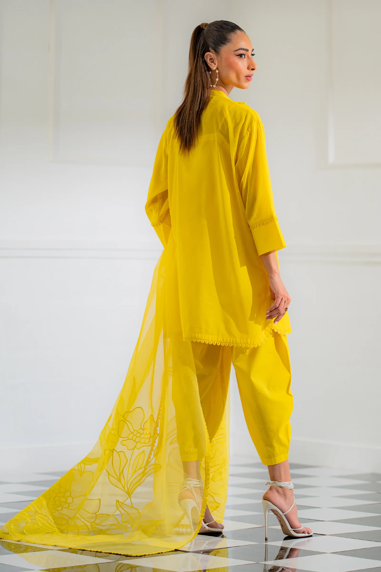 Sooraj 3 piece - Image 5